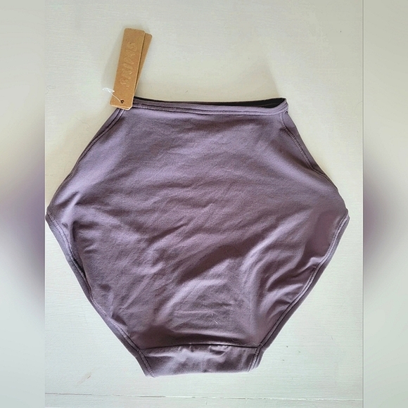 Skims XXS Fits Everybody Full Brief in Plum - Picture 2 of 4